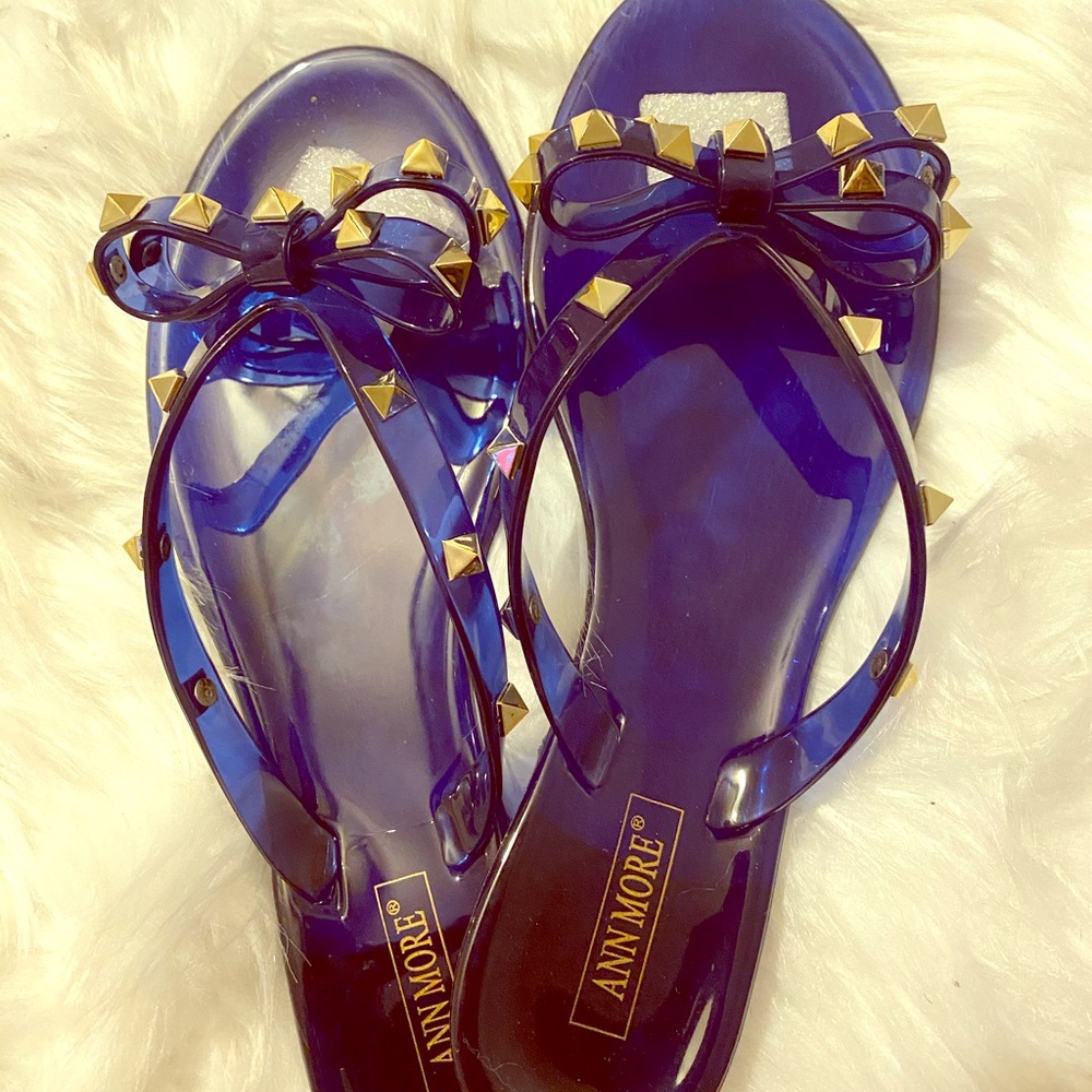 Sandals - Picture 1 of 1